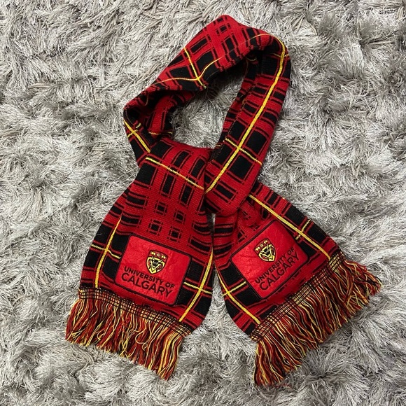 University of Calgary Red plaid fringed edge scarf. Size S. Used. - Picture 1 of 5